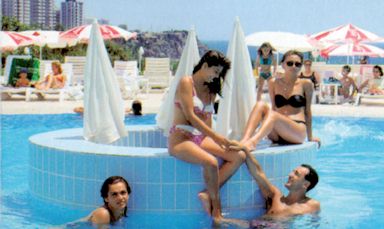 Poolanlage des Hotel Cender in Antalya