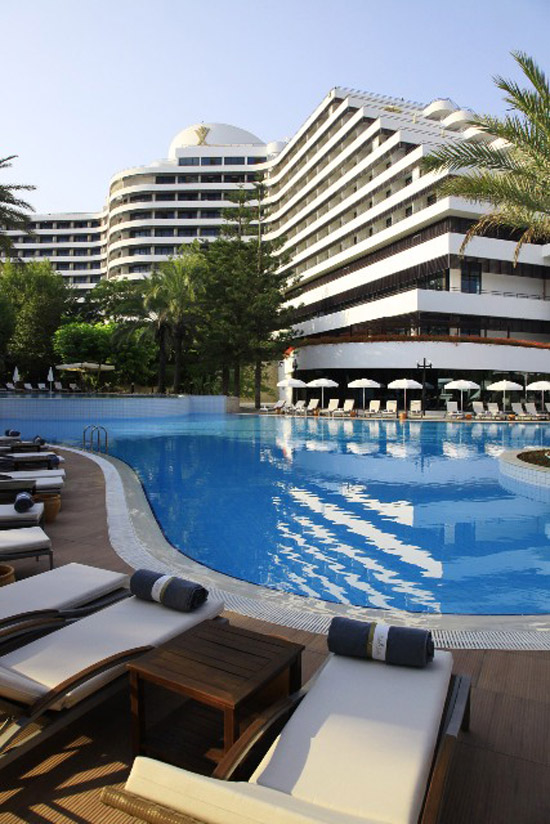  Poolanlage des Hotel Rixos Down Town in Antalya
