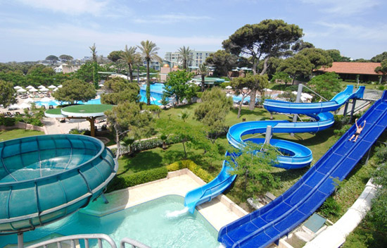 Wasserrutschen des Hotels Gloria Verde Resort