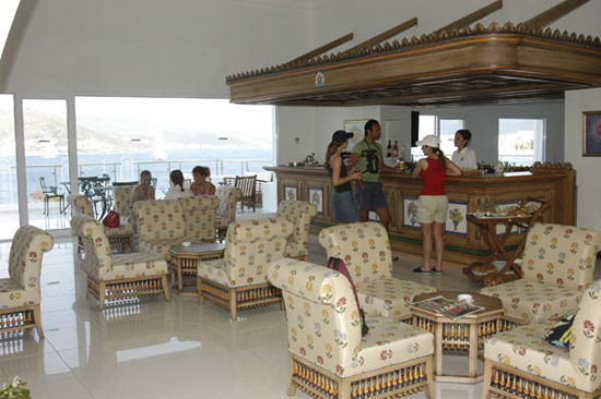 Empfangsbereich des Hotels Salmakis Beach Resort Spa in Bodrum