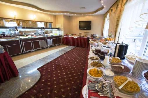 Buffet des Hotels Ikbal Deluxe in Istanbul