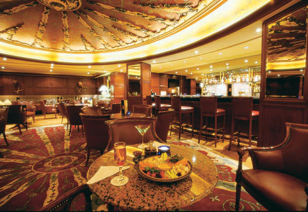 Bar im Hotel Kempinski Ciragan Palace in Istanbul