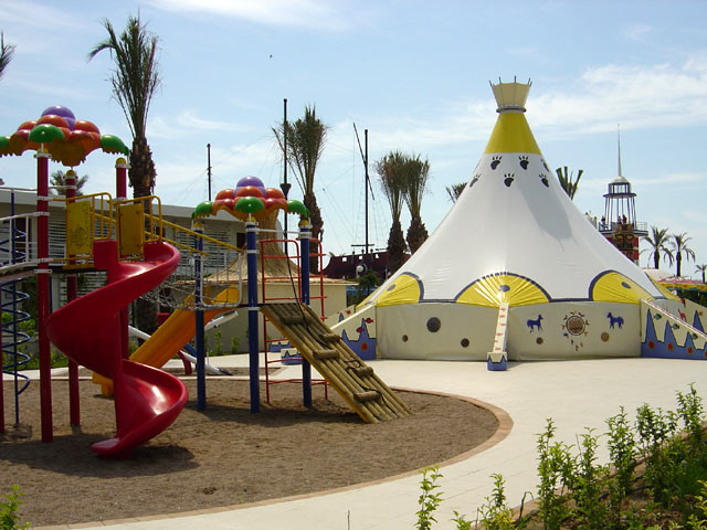 Kinderspielplatz des Hotel Miracle Resort in Lara/Aksu