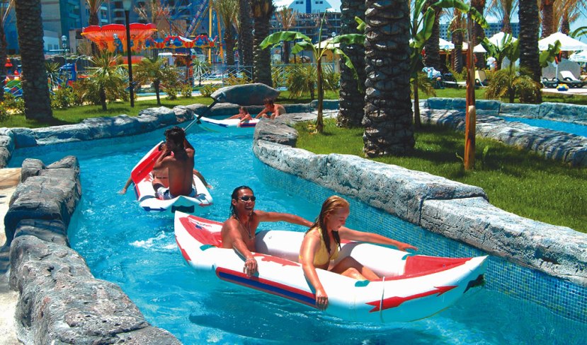 Wassersportaktivitäten im Hotel Royal Wings Deluxe Resort in Lara/Aksu
