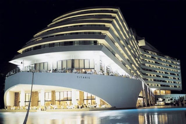 Hotel Titanic Resort