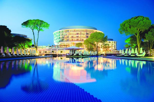 Poolanlage des Hotels Calista Luxury Resort