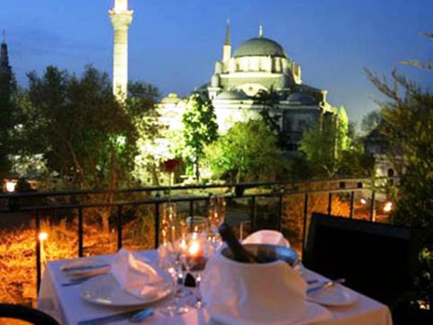 Terrasse des Hotels Beyaz Saray in Istanbul
