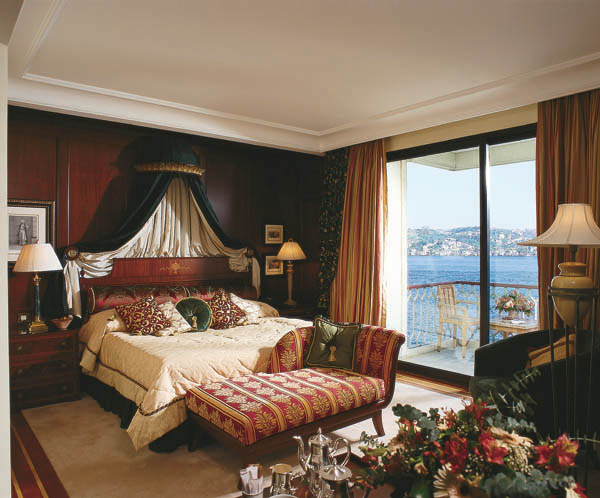 Beispielzimmer des Hotels Kempinski Ciragan Palace in Istanbul
