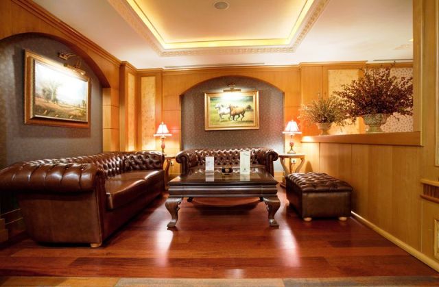 Sitzgelegenheiten im Hotel Oran in Istanbul