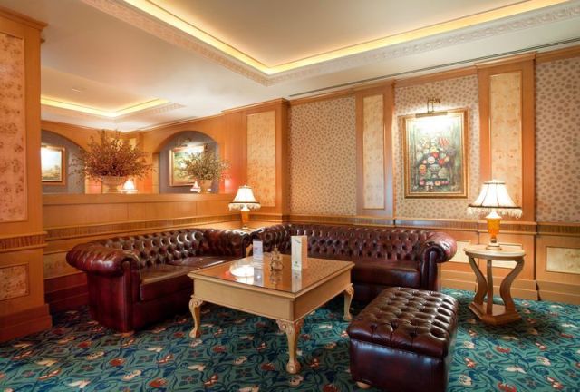 Sitzgelegenheiten im Hotel Oran in Istanbul