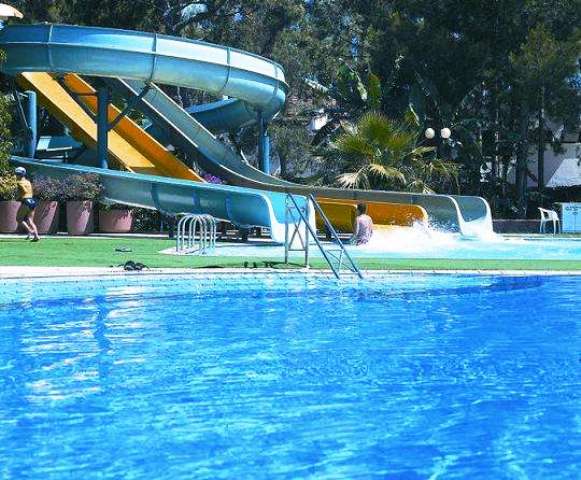 Wasserrutschen des Hotels Paloma Renaissance Resort in Kemer