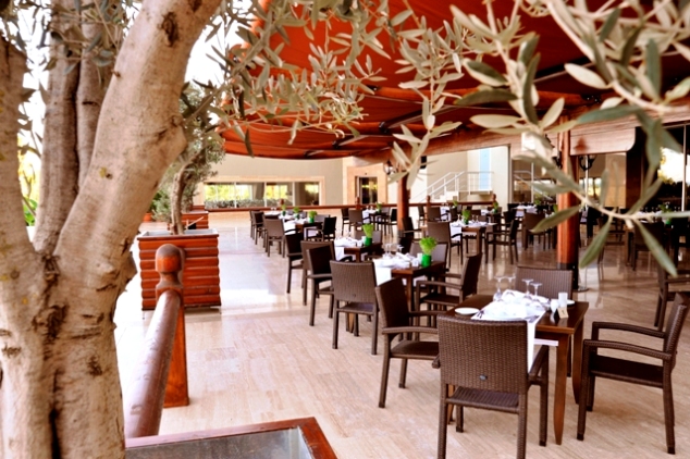 Café im Hotel Delphin BE Grad Resort in Lara/Aksu