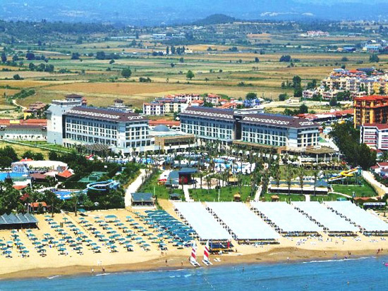 Gesamtübersicht des Hotel Kumkoey Beach Resort & Spa in Side