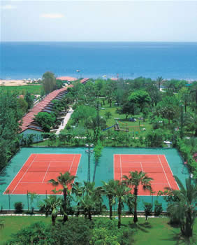 Tennisanlage des Hotel Sueral in Side